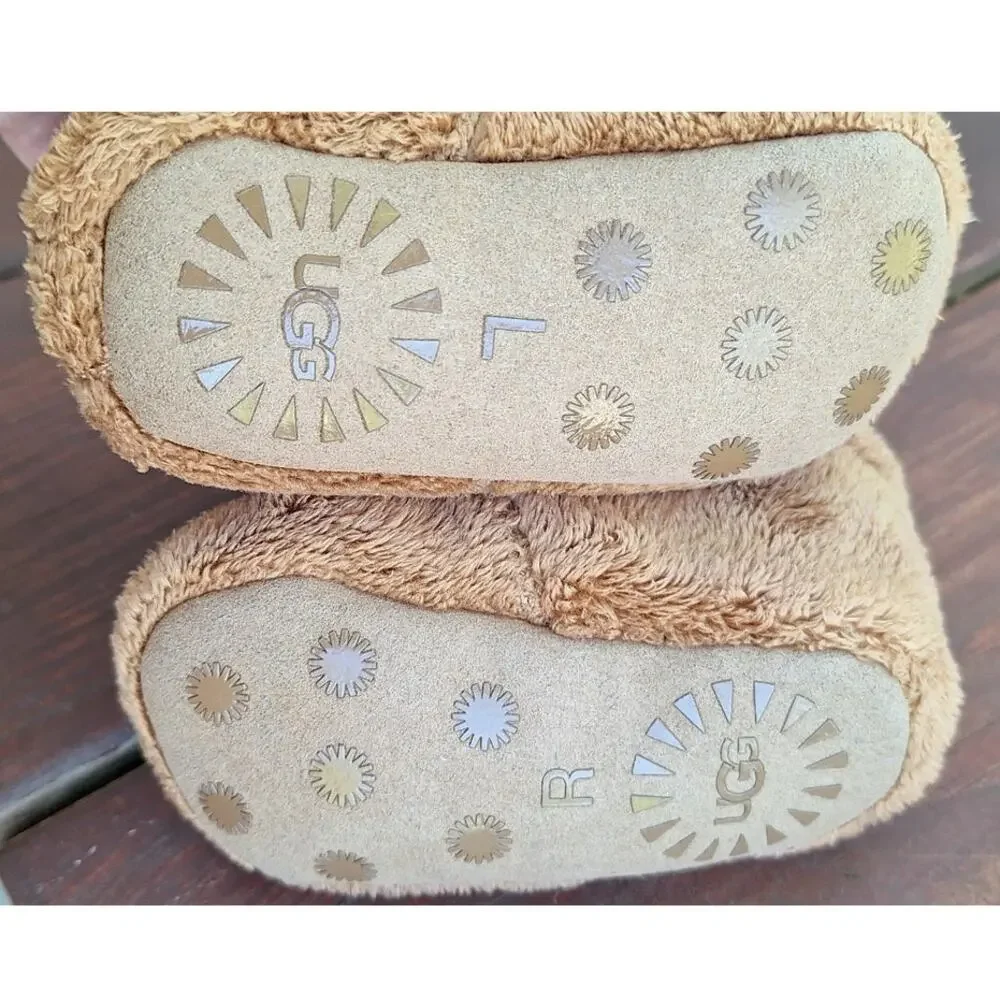 UGG Bixbee Baby Koala Plushie Booties Sleepers Soft Shoes Size 02-03 S 4.5
